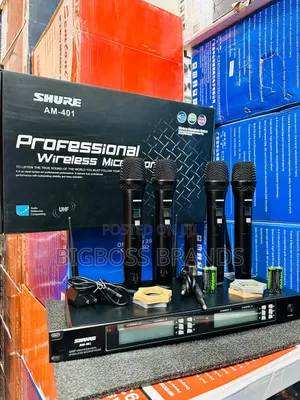 Shure Proffessional Wireless Microphone 4 Pieces