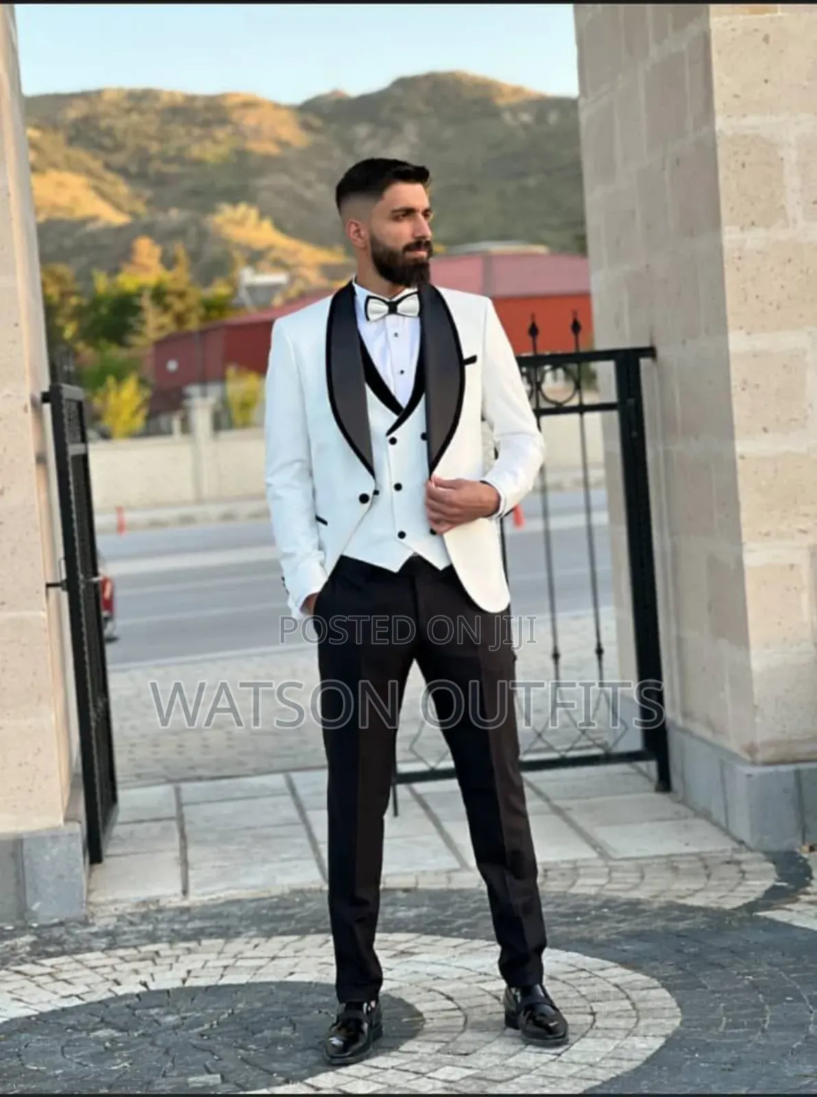 Men's Suits or Suti Ya Kiume Completely Official and Classy