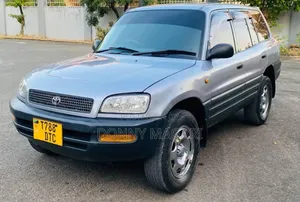 Toyota RAV4 1999 Silver