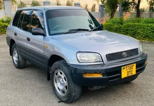 Toyota RAV4 1999 Silver