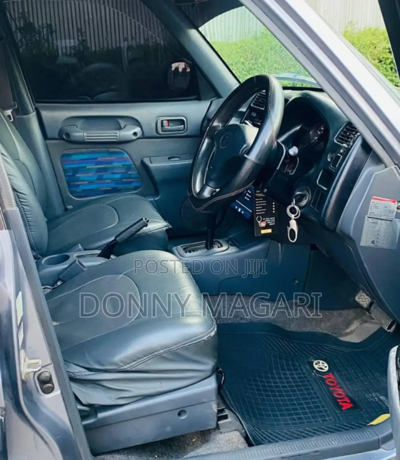 Toyota RAV4 1999 Silver
