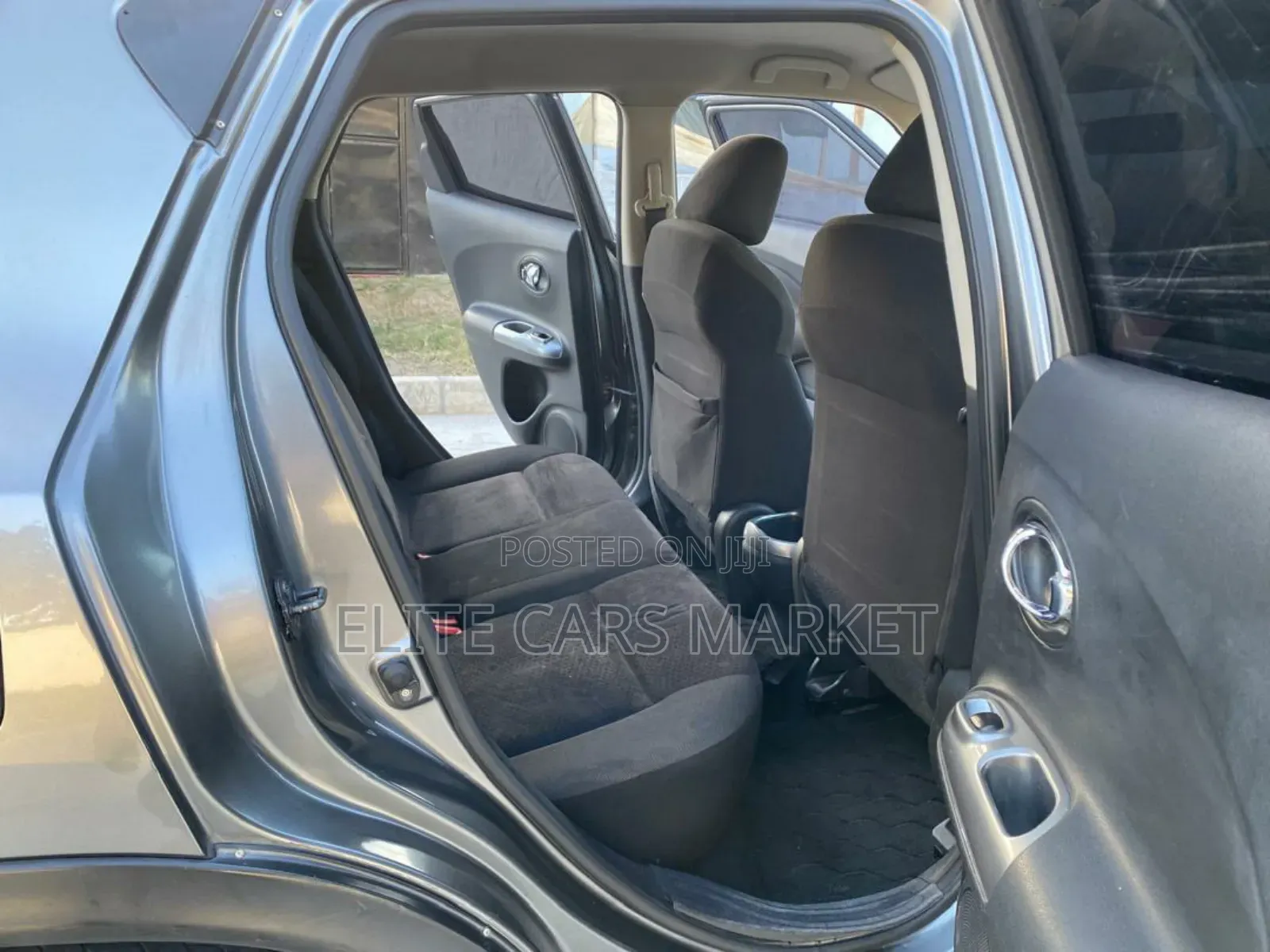 Nissan Juke 2011 Gray