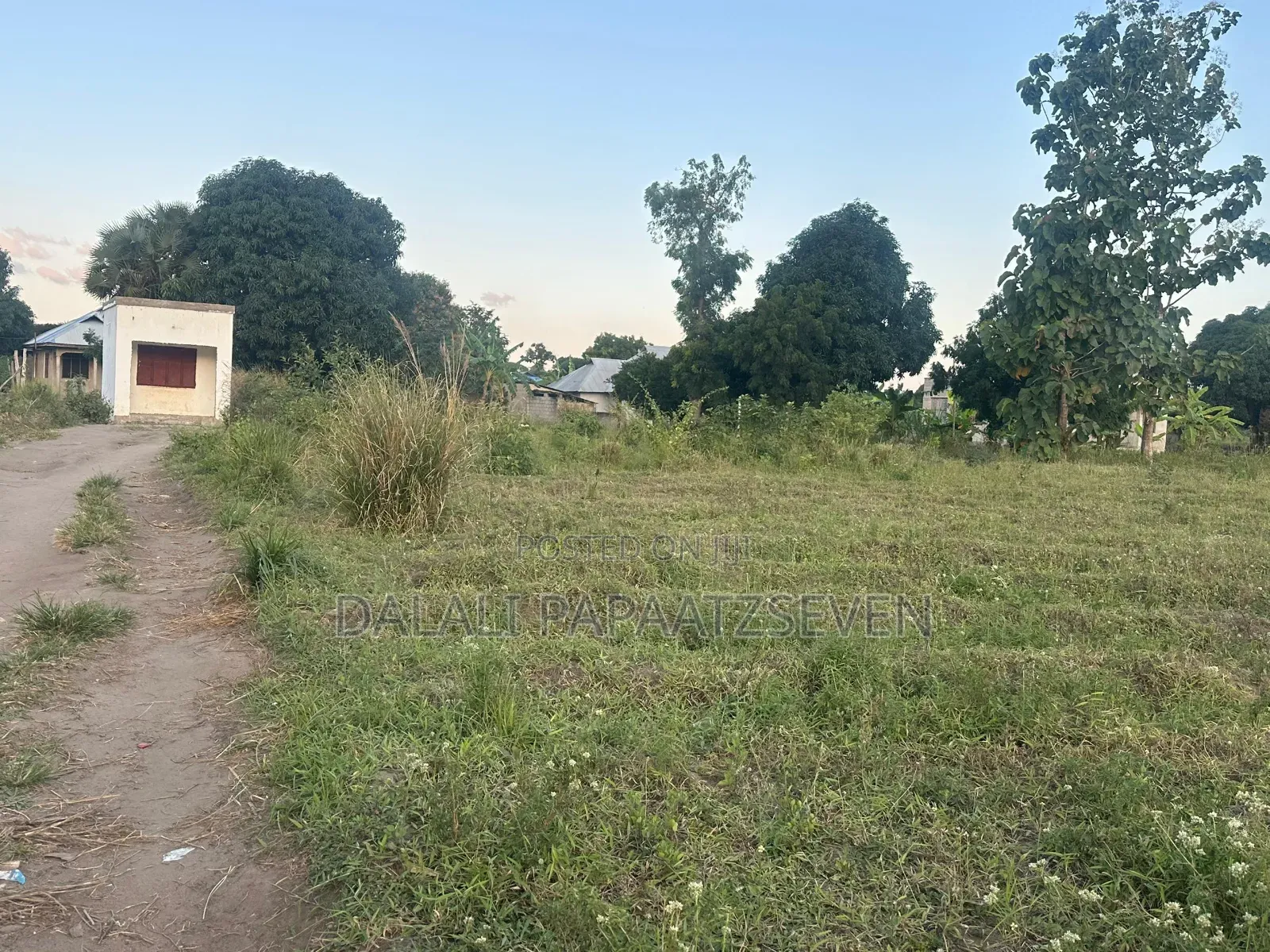 Viwanja Vilivyopimwa Vinauzwa Vipo Kerege Kwa Kiwete