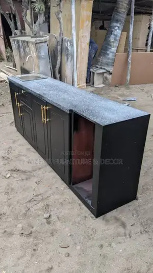 Kitchen Cabinets Zenye Sehemu Ya Kunawia