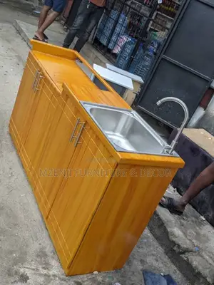 Kitchen Cabinets Za Milango Minne Na Sehemu Ya Kunawia