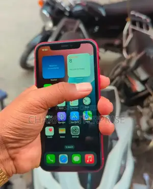 Apple iPhone 11 64 GB