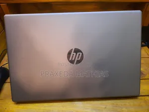 Laptop HP 250 G10 16GB Intel Core I7 SSD 512GB