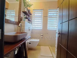 Furnished 3bdrm Apartment in Kisutu for rent