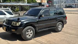 Toyota Land Cruiser 2002 Black