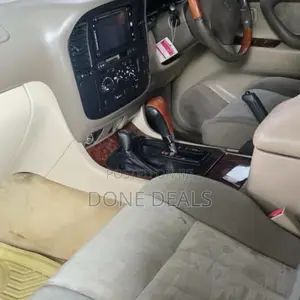 Toyota Land Cruiser 2002 Black
