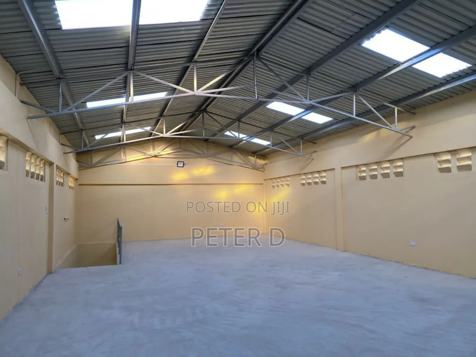 Godown Magomeni SQM 300