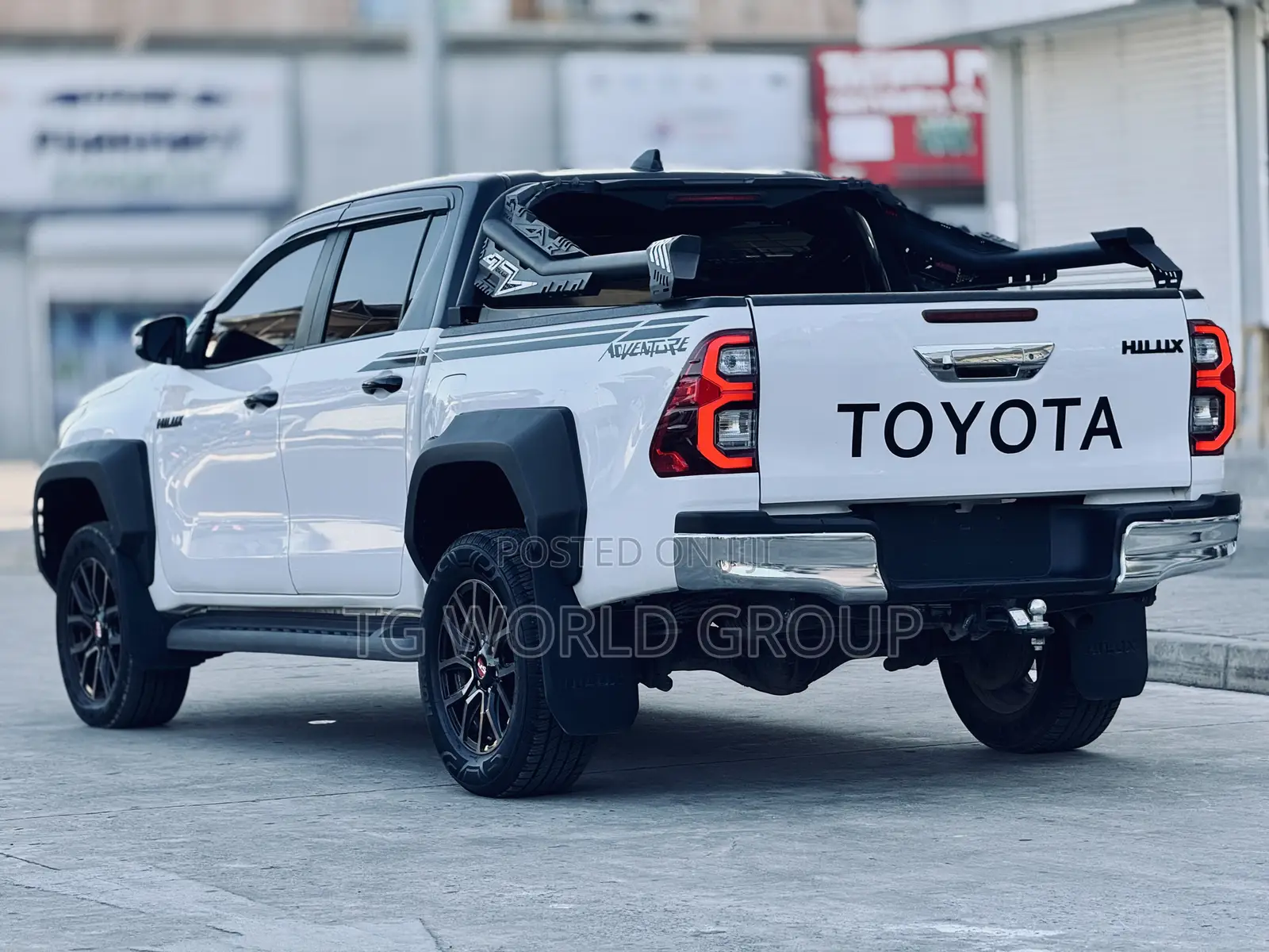 Toyota Hilux Revo Double Cab Deisel 2.8 AWD 2022 White