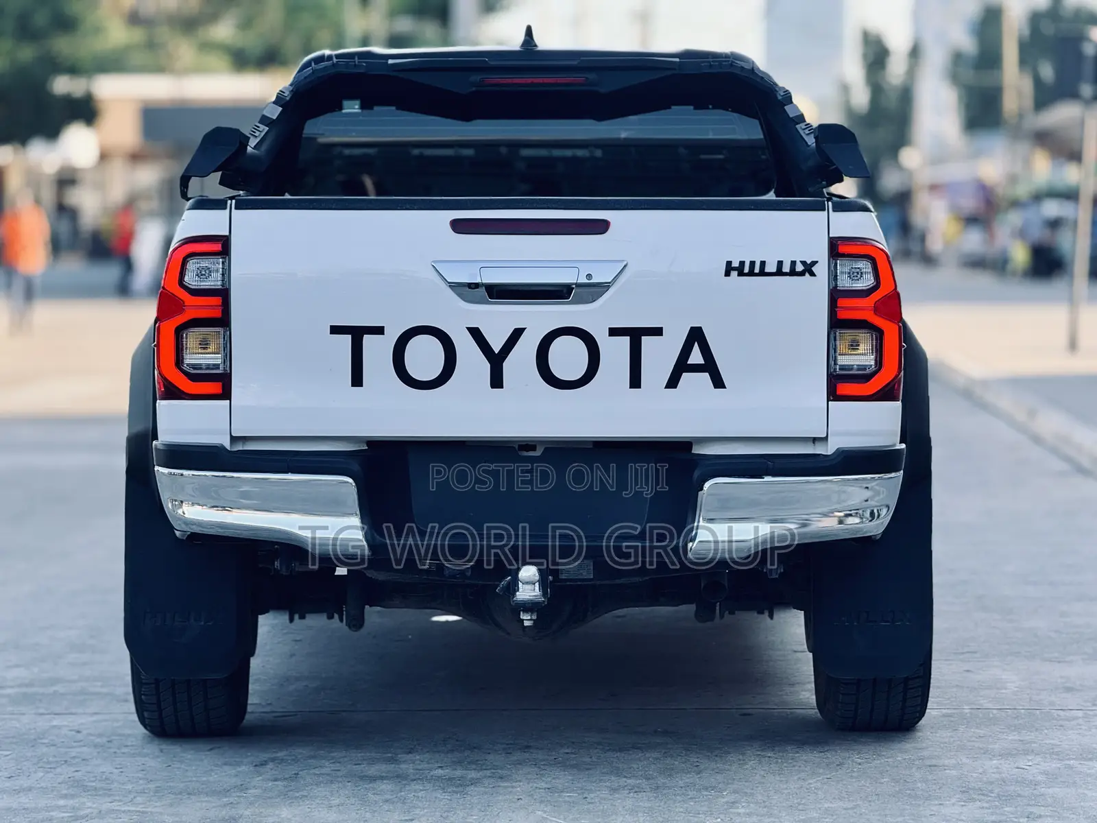 Toyota Hilux Revo Double Cab Deisel 2.8 AWD 2022 White