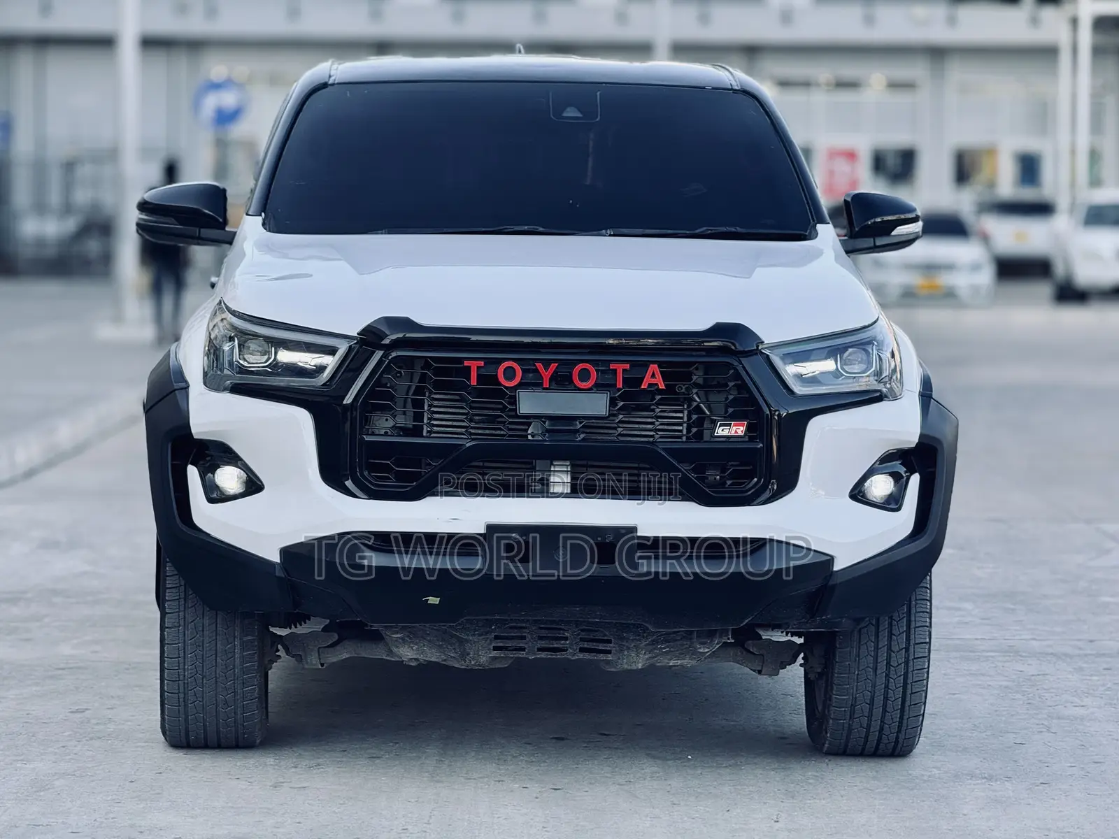 Toyota Hilux Revo Double Cab Deisel 2.8 AWD 2022 White