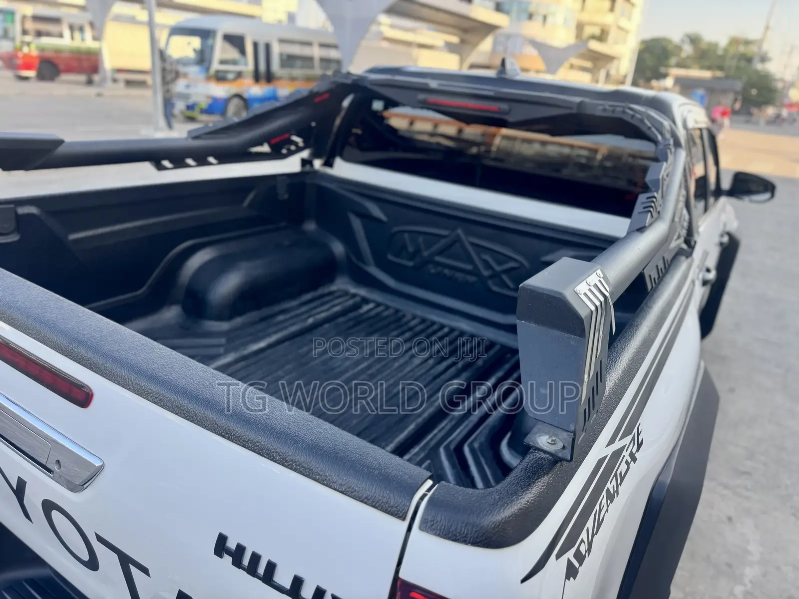 Toyota Hilux Revo Double Cab Deisel 2.8 AWD 2022 White