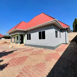 3bdrm House in Airport Road, Ilemela for rent