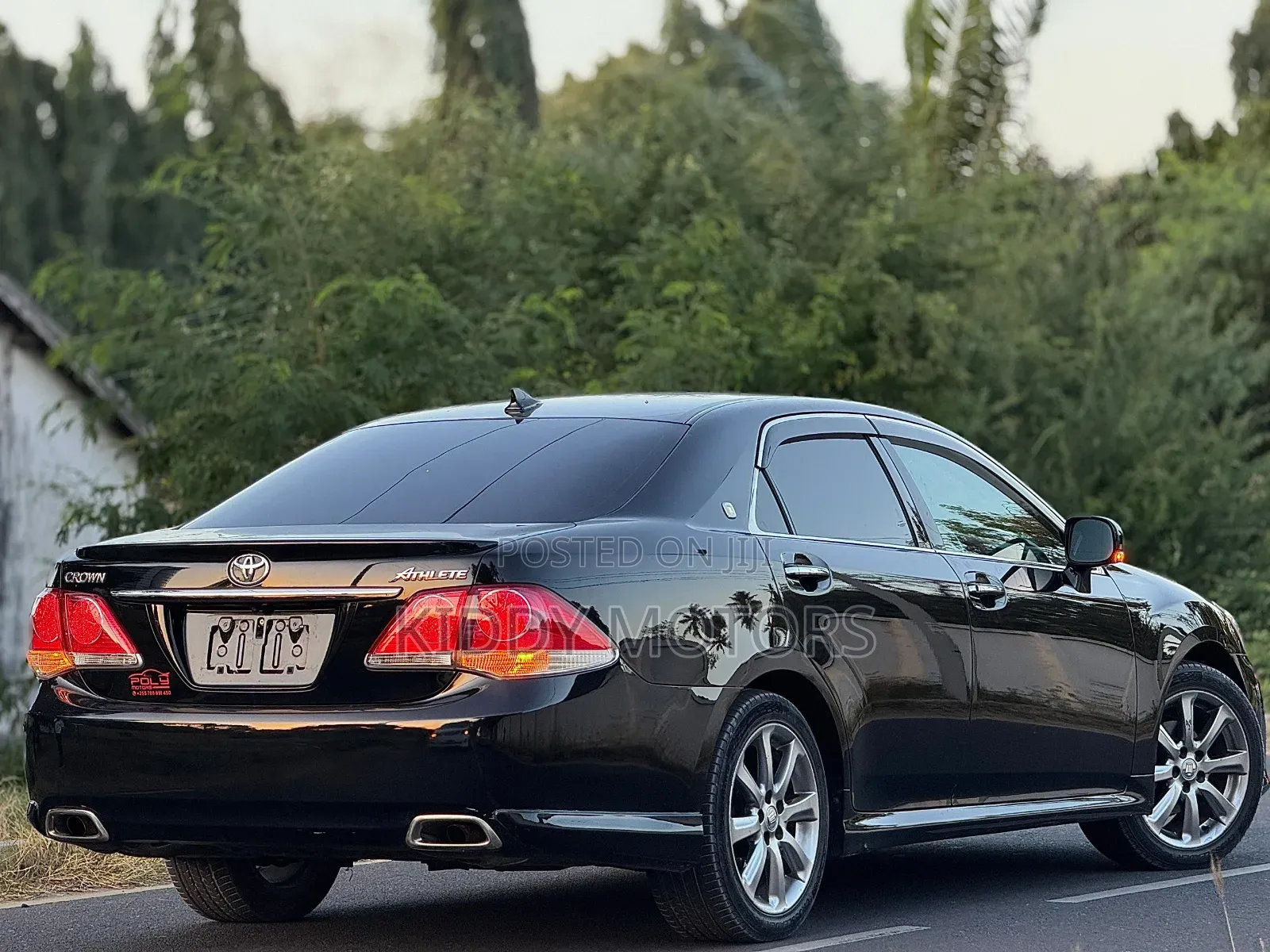 Toyota Crown 2010 Black