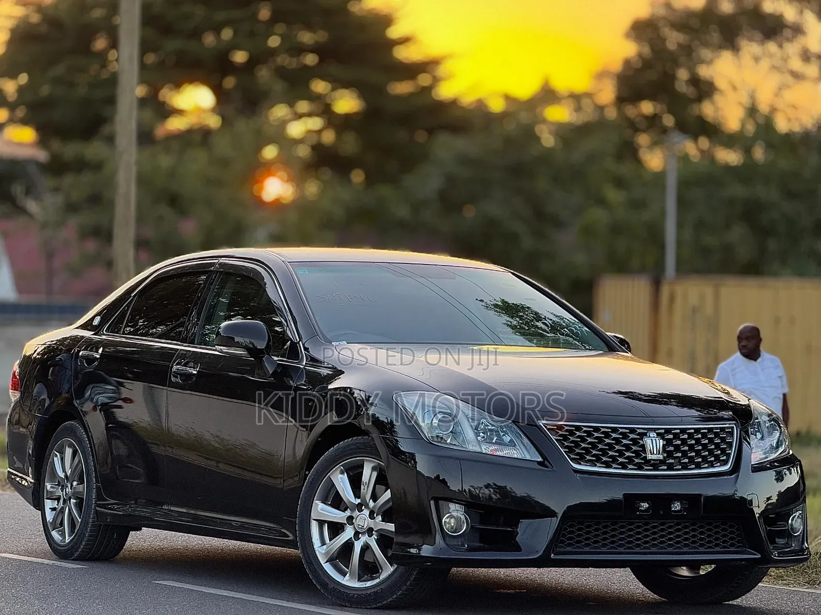 Toyota Crown 2010 Black