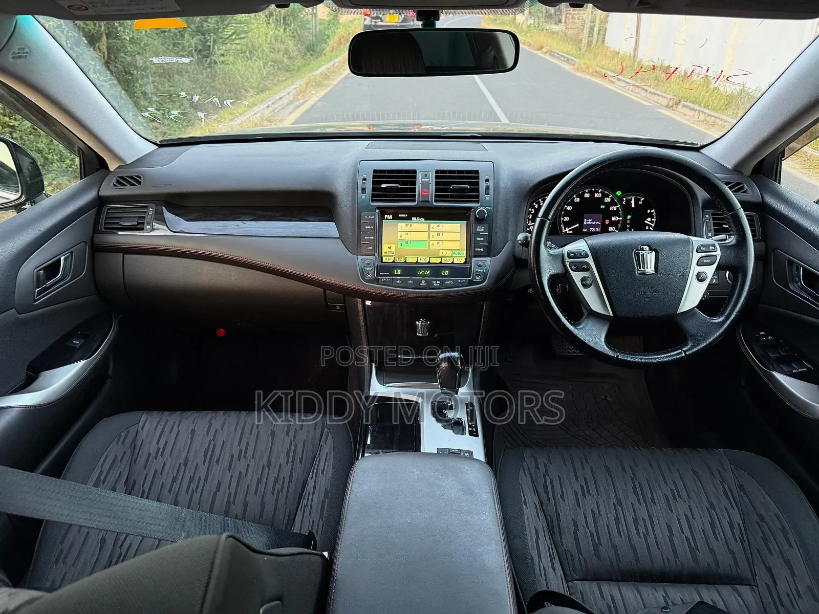Toyota Crown 2010 Black