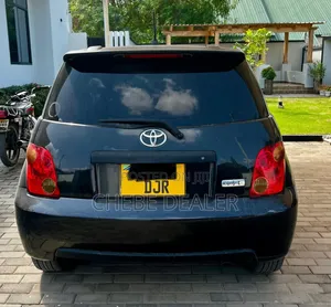 Toyota IST 2003 Black