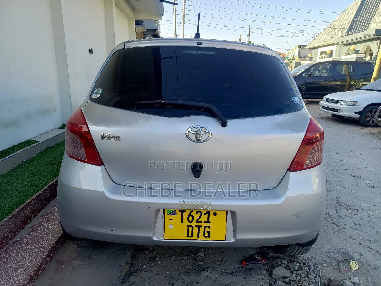 Toyota Vitz 2006 Silver