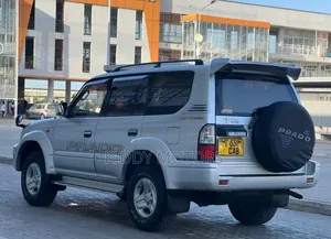 Toyota Land Cruiser Prado 2001 Silver