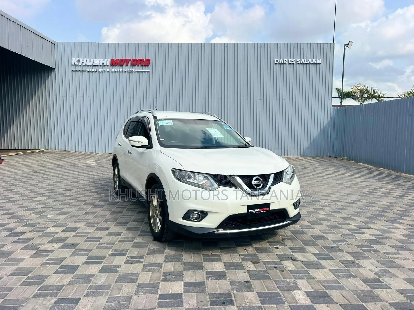 Nissan X-Trail 2015 White