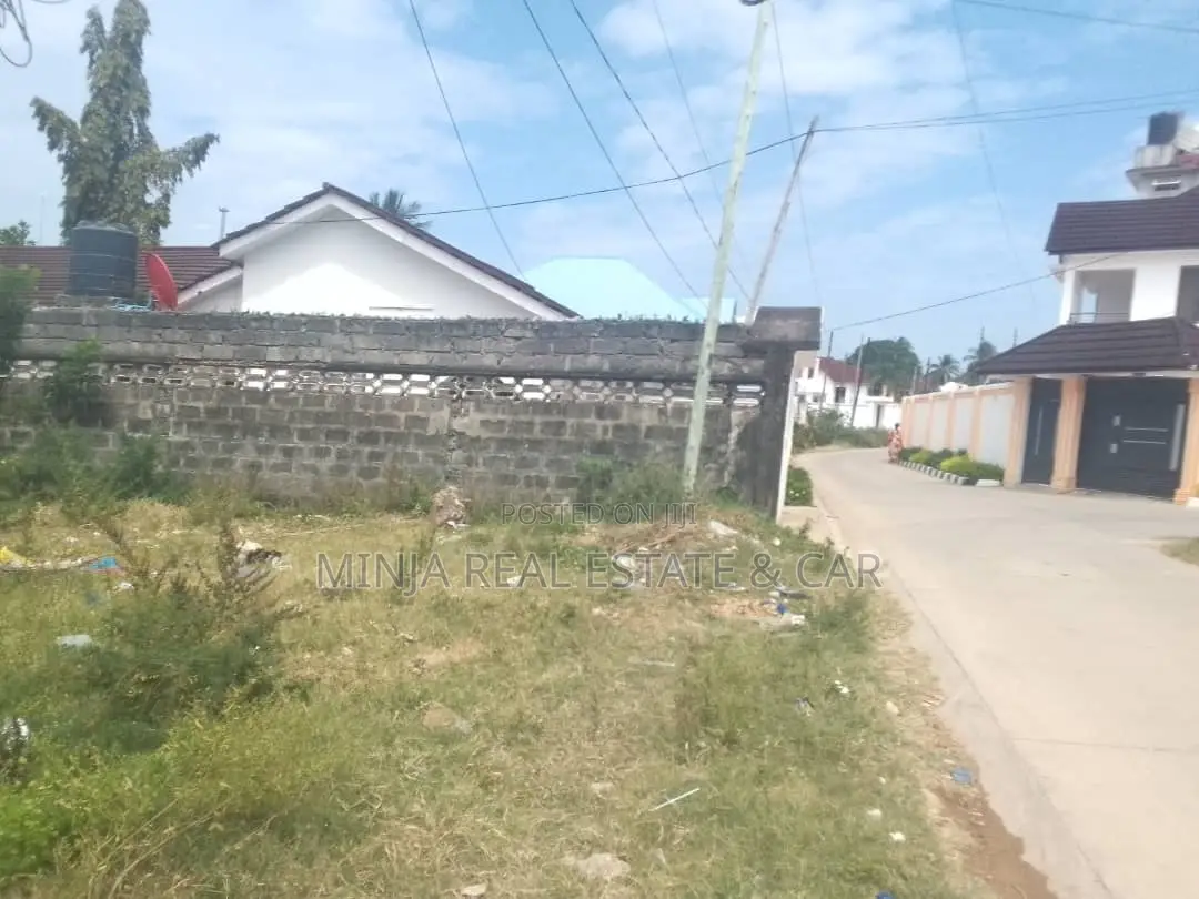 Plot for Sale in Zanzibar Mbweni