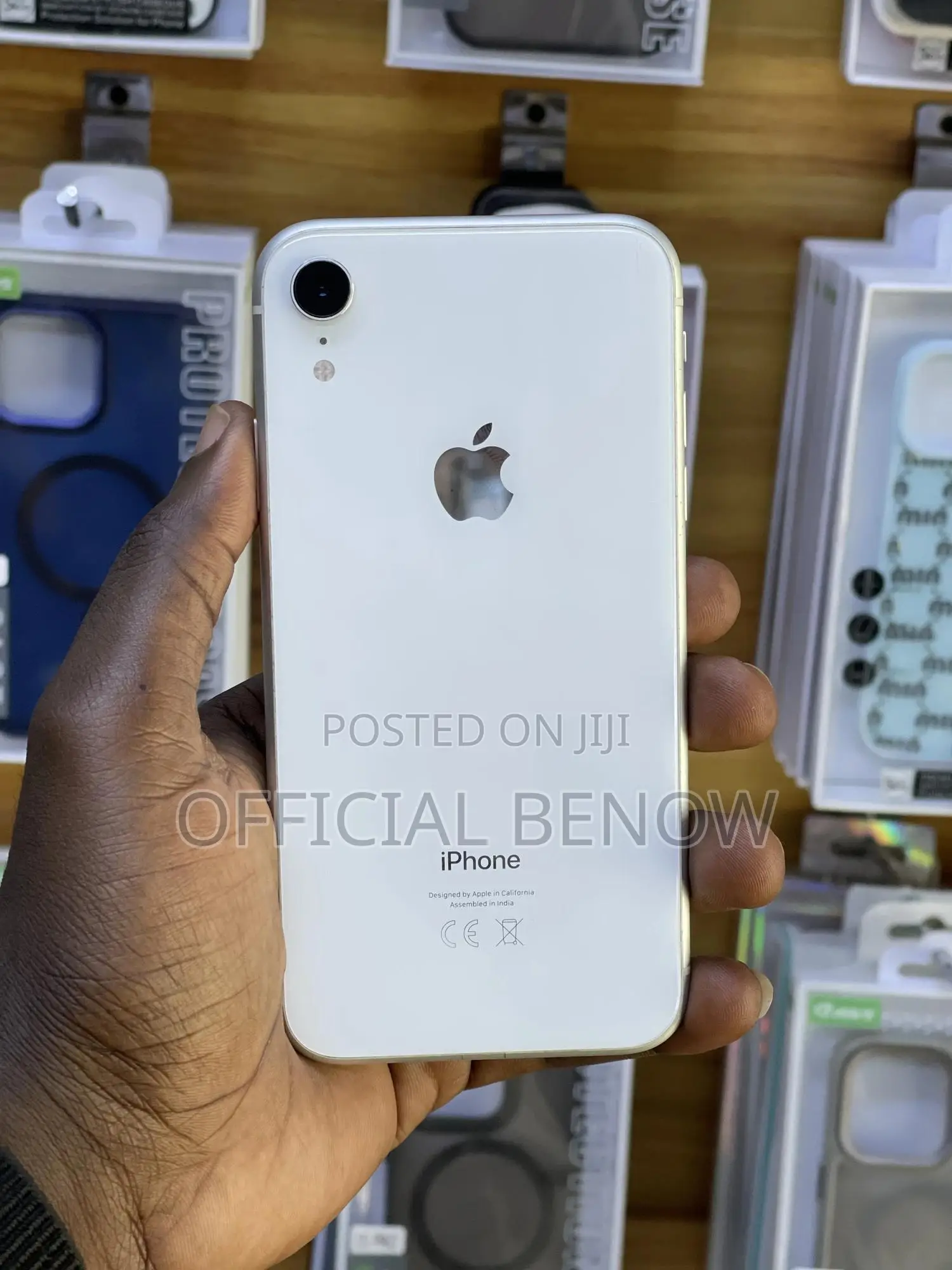 Apple XR 64 GB White