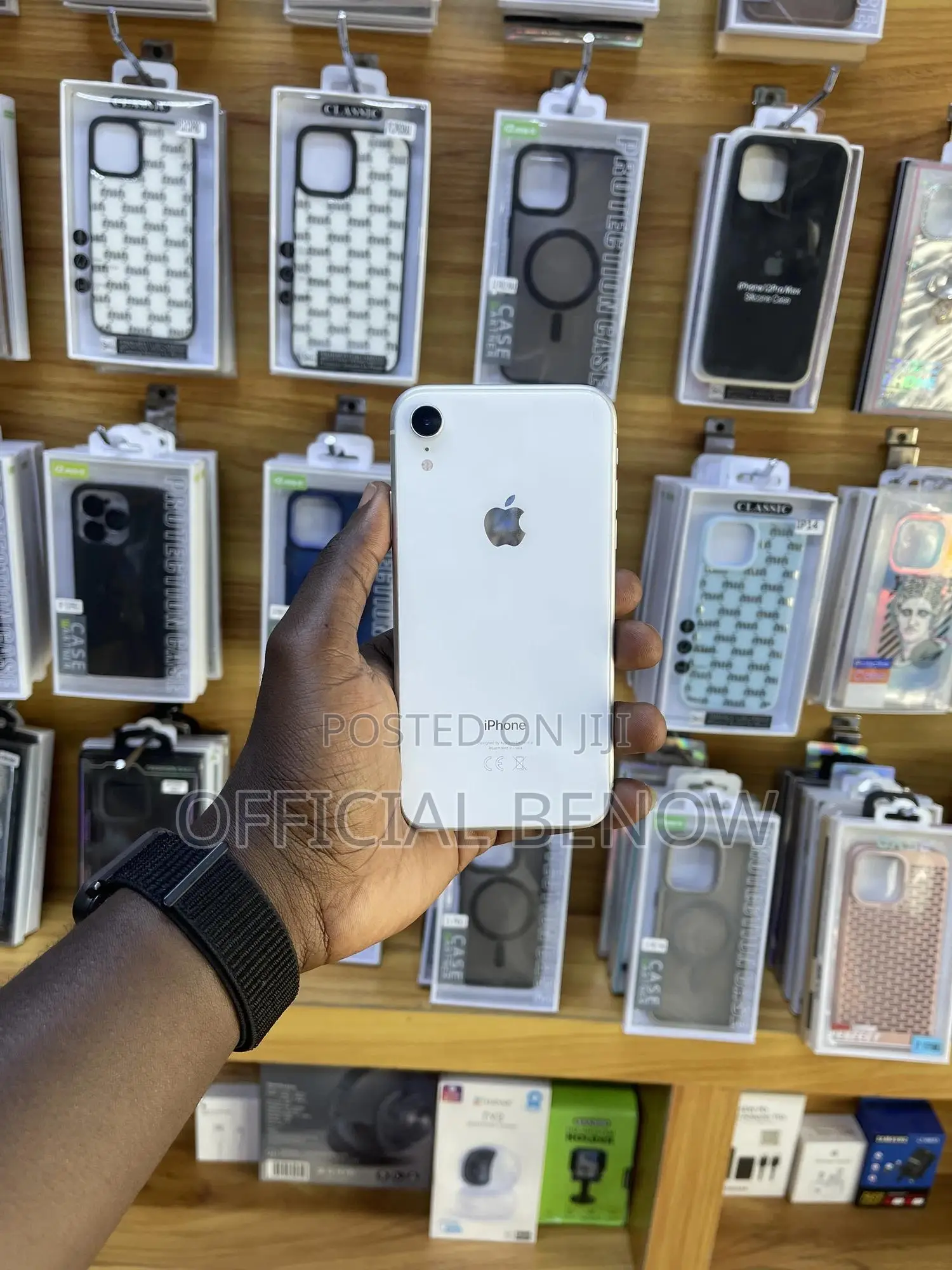 Apple XR 64 GB White