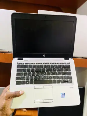 Laptop HP EliteBook 820 G3 8GB Intel Core I7 SSD 256GB
