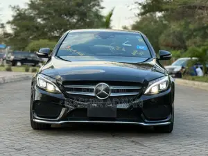 Mercedes-Benz C200 2015 Black