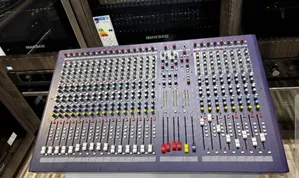 Soundcraft Lx9 Mixer Njia 24 Chanels