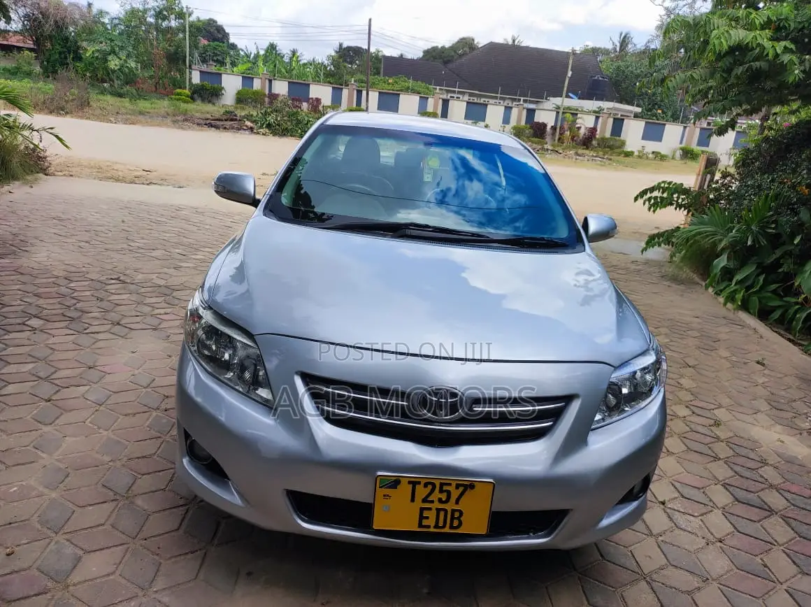 Toyota Corolla Altis 2005 Silver