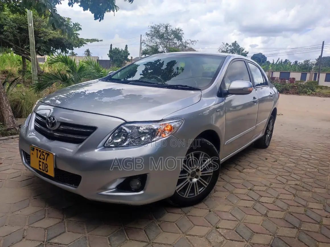 Toyota Corolla Altis 2005 Silver