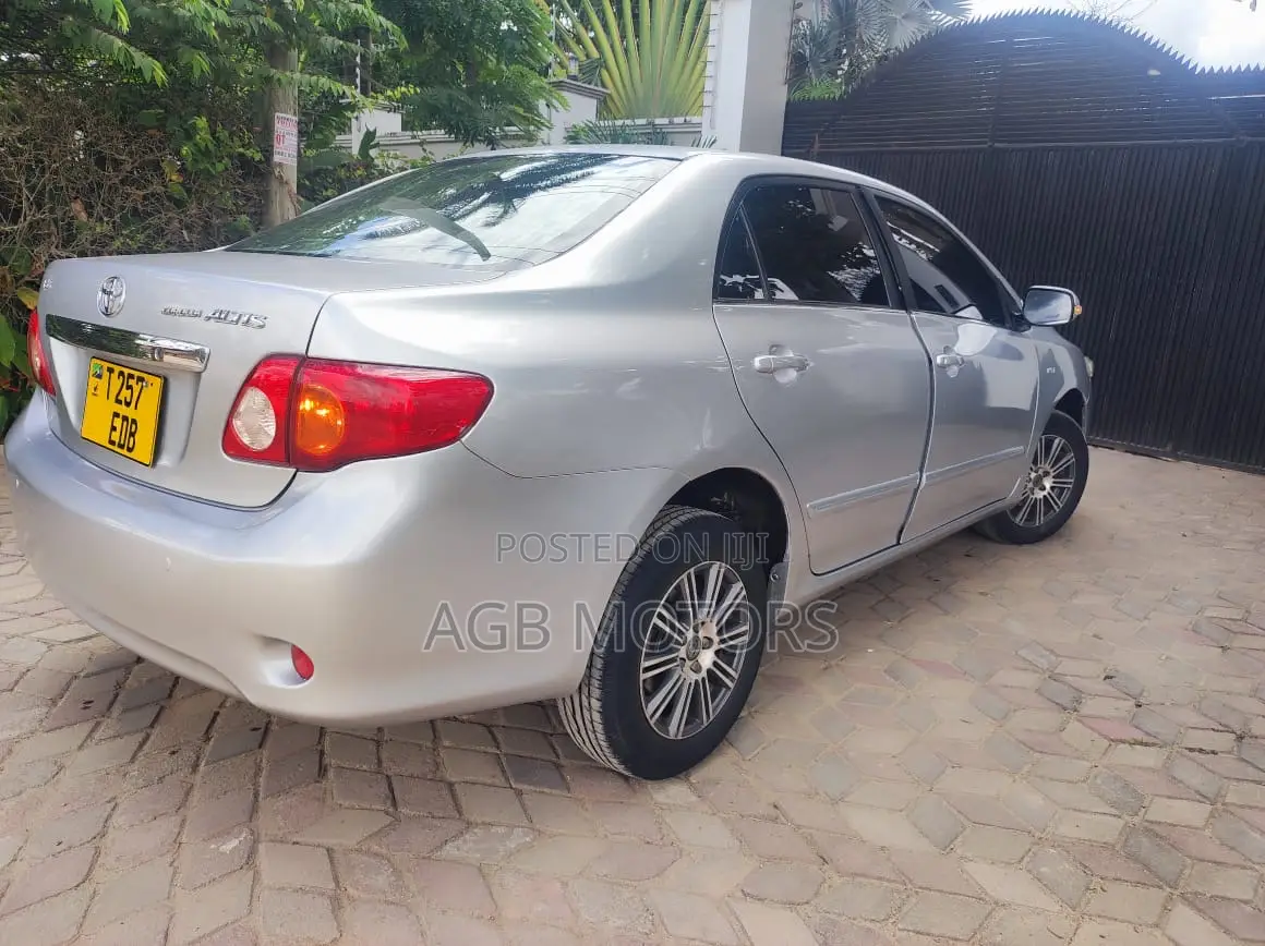 Toyota Corolla Altis 2005 Silver