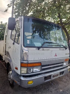 Fuso Fighter Food Truck 