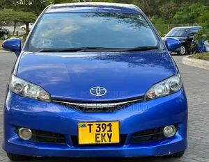 Toyota Wish 2014 Blue