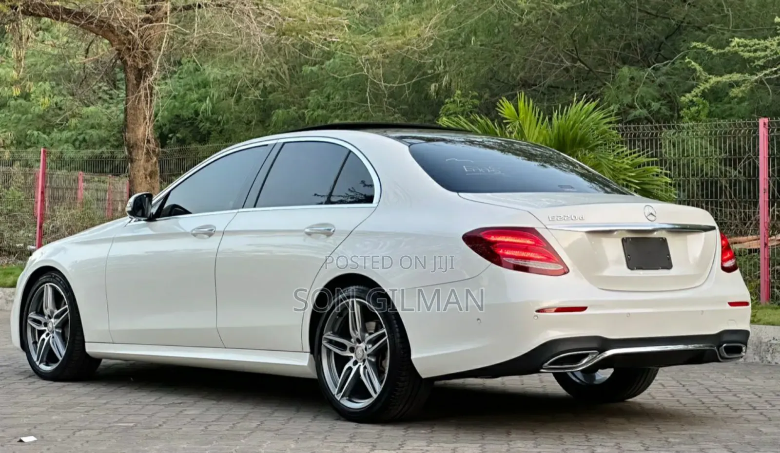 Mercedes-Benz E220 2016 Pearl