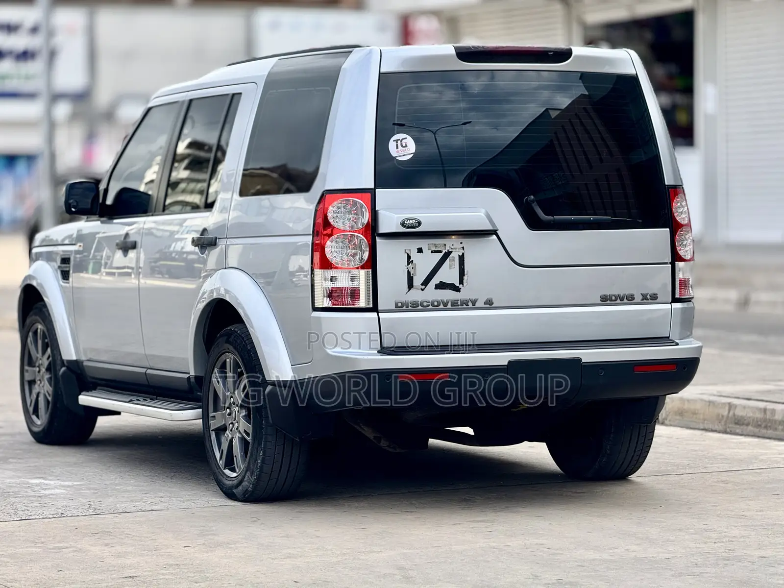 Land Rover Discovery 2011 Silver