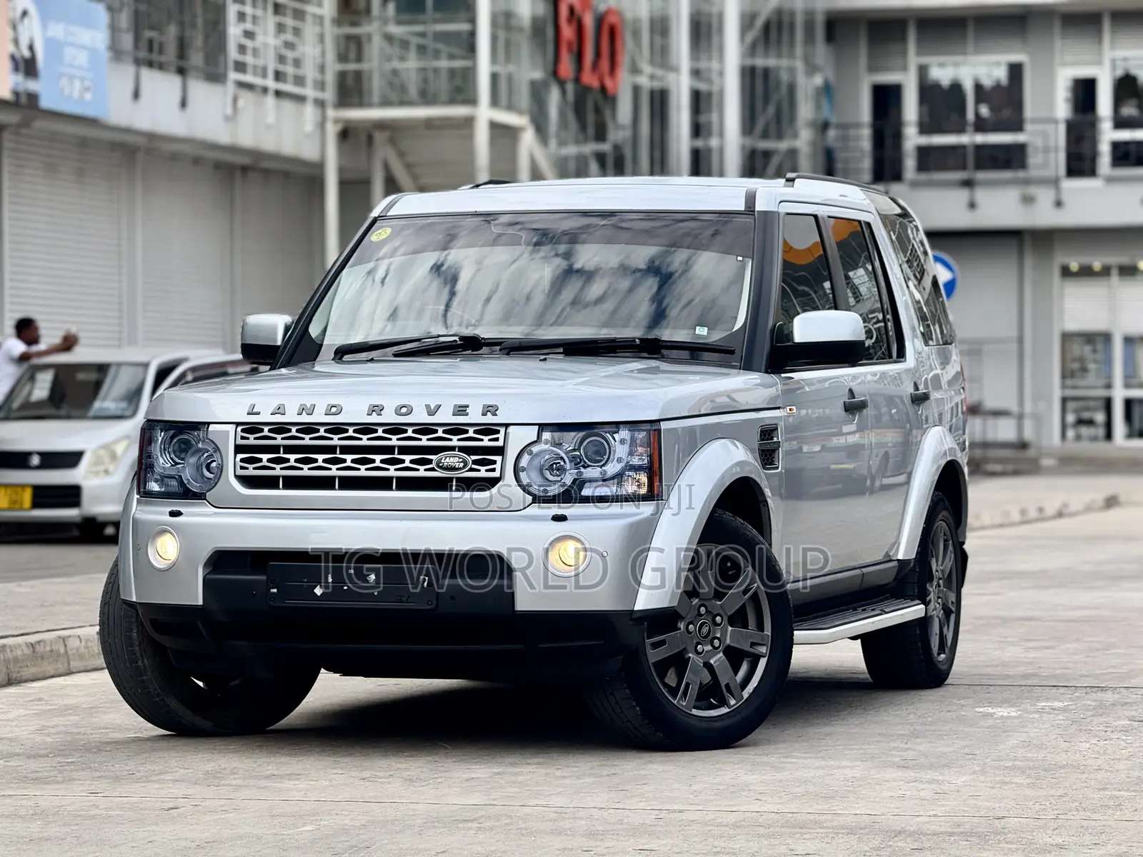 Land Rover Discovery 2011 Silver