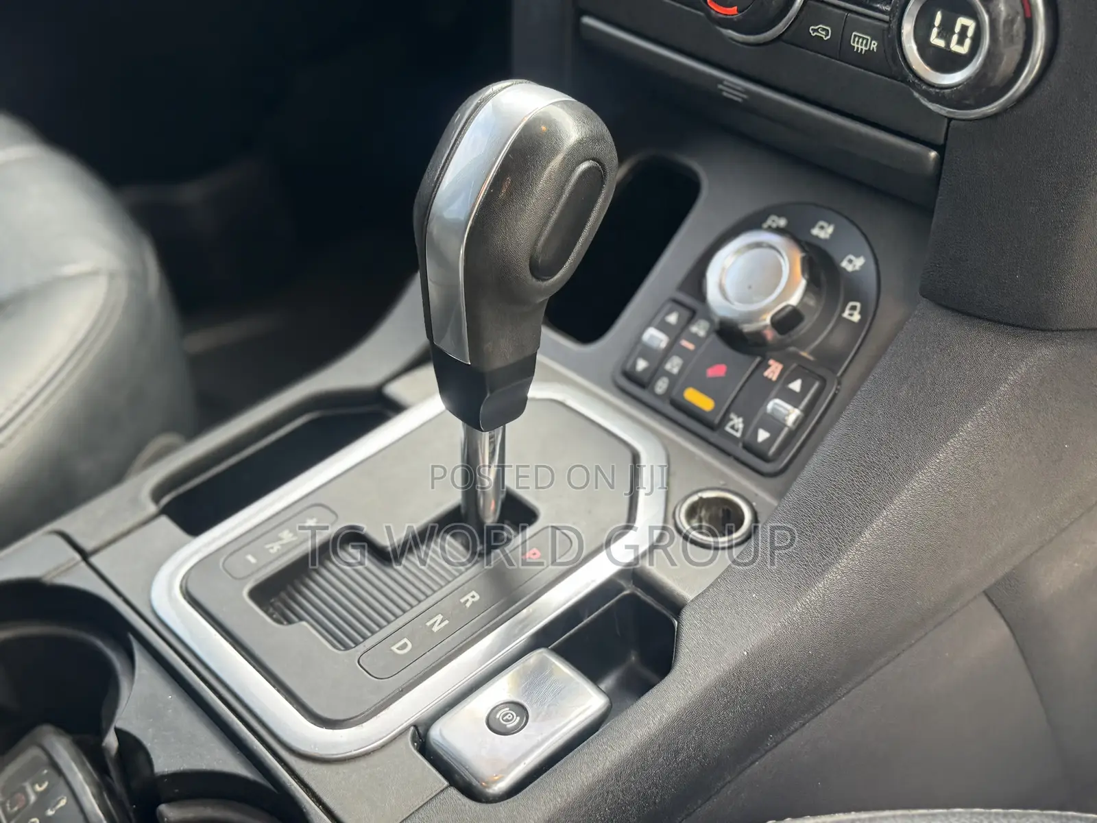 Land Rover Discovery 2011 Silver