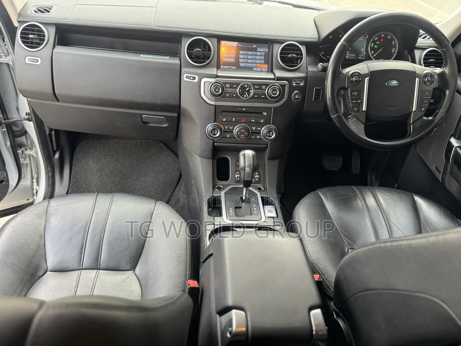 Land Rover Discovery 2011 Silver