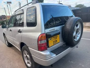 Suzuki Grand Vitara 2003 Silver