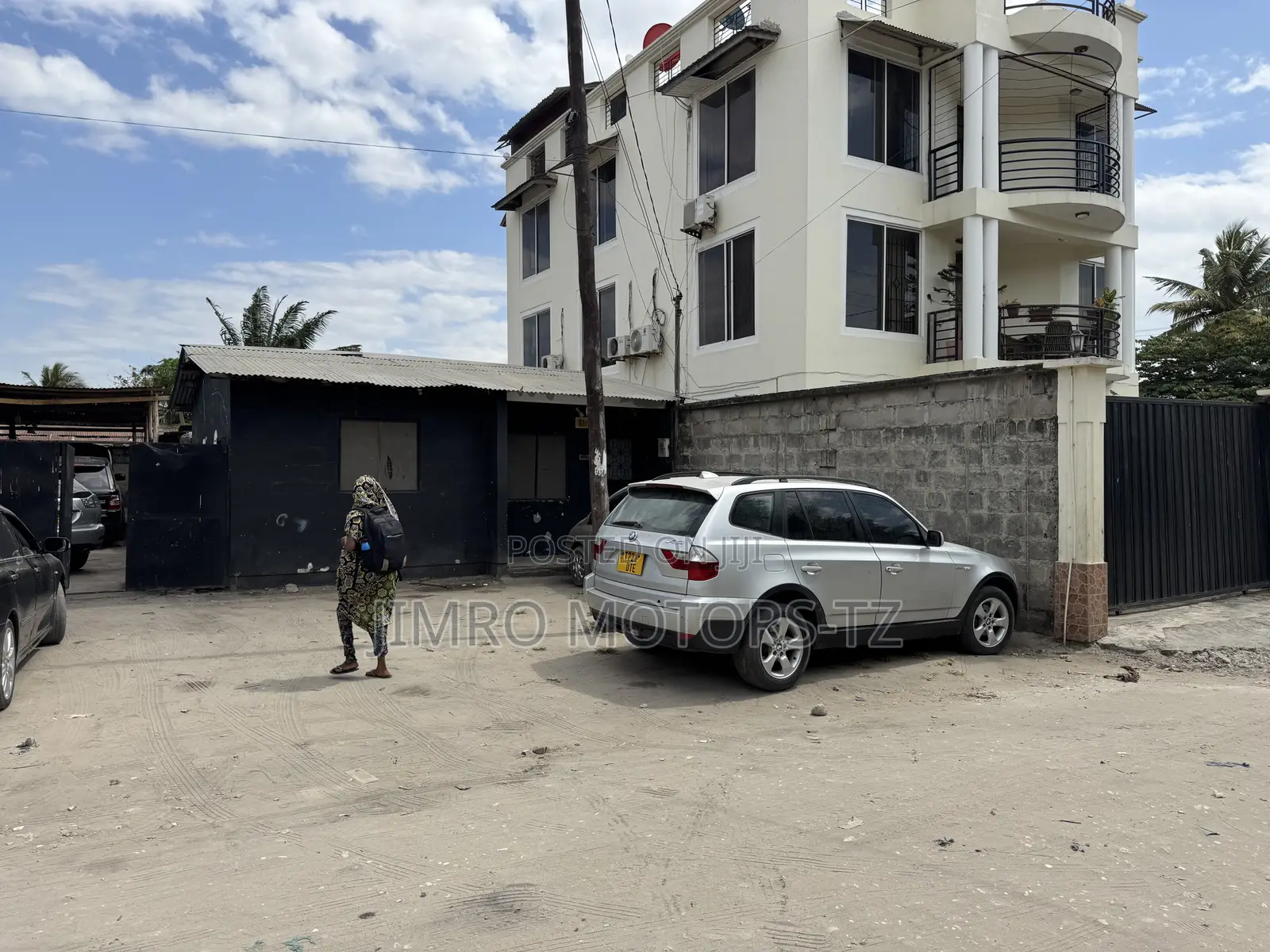 Square Mete400 Kinondoni Studio Mtaa Abasi Price 280million