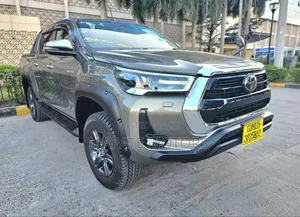 Toyota Land Cruiser 3.3 Diesel 4WD 2022 Gray