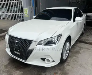 Toyota Crown 2015 White