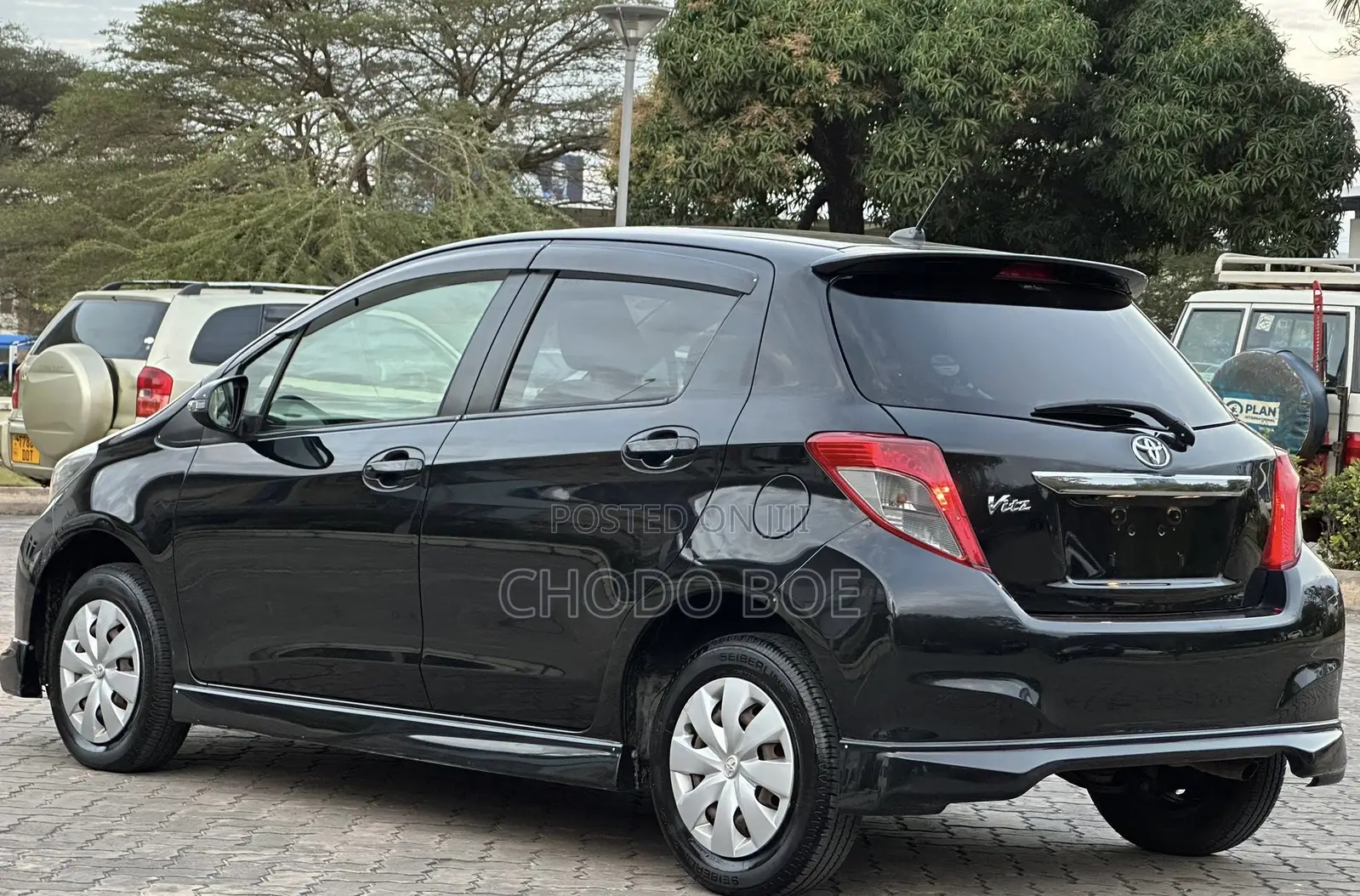 Toyota Vitz 2012 Black