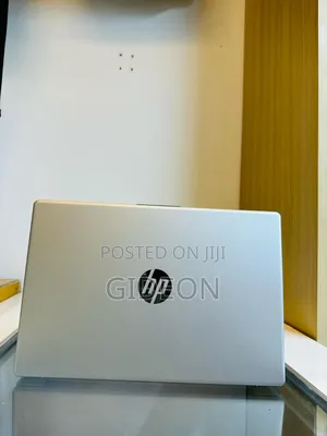New Laptop HP 14-Dq1025cl 8GB Intel Core I5 SSD 512GB