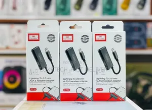 Earldom Lightning to 3.5mm Aux and Headset Adapter